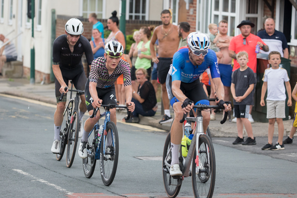Roadside support at the men's road race, British Champs 2023