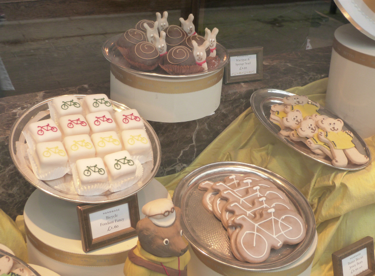 Bicycle cakes at Bettys, Harrogate Bicycle cakes at Bettys, Harrogate