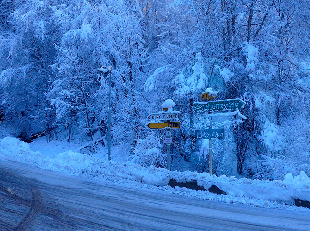 Road to Héry-sur-Ugine