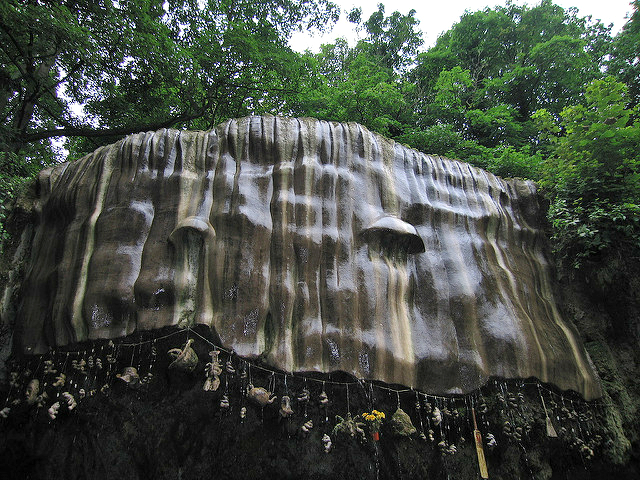 Petrifying Well, Mother Shipton's cave