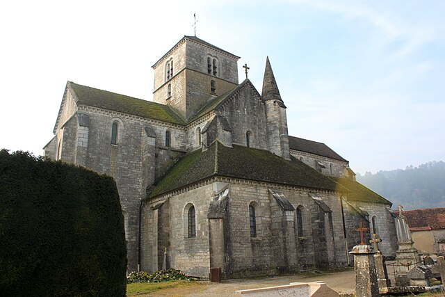 Nuits-Saint-Georges, Saint-Symphorien