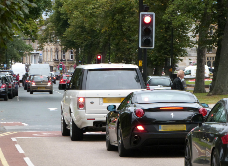 Range Rover in advanced stop zone Range Rover in advanced stop zone