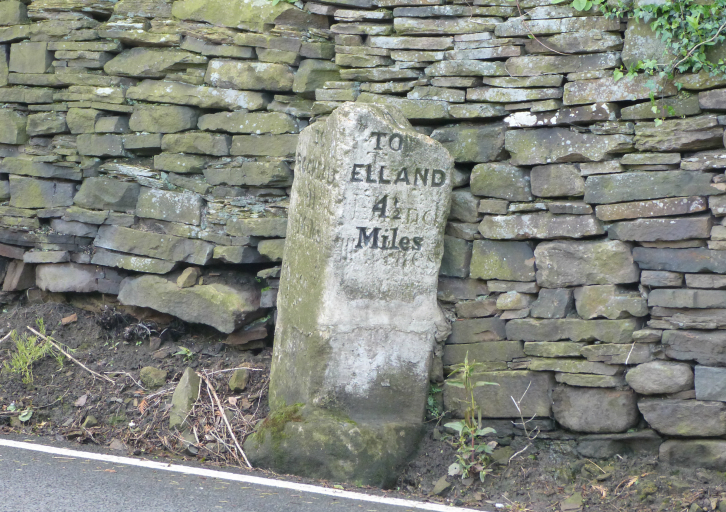 Milepost on Ripponden Bank