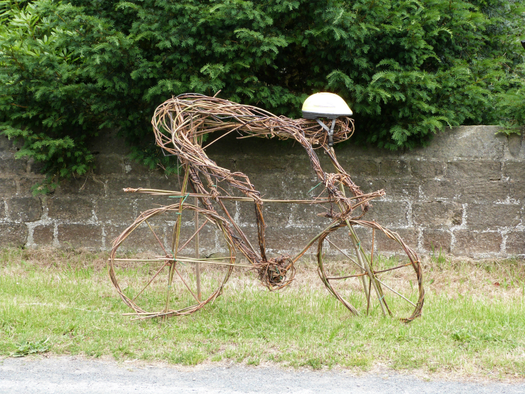 Willow cyclist sculpture, Sawley