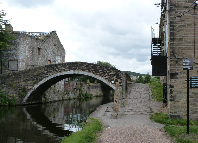 Bridge on Leeds & Liverpool canal near Shipley